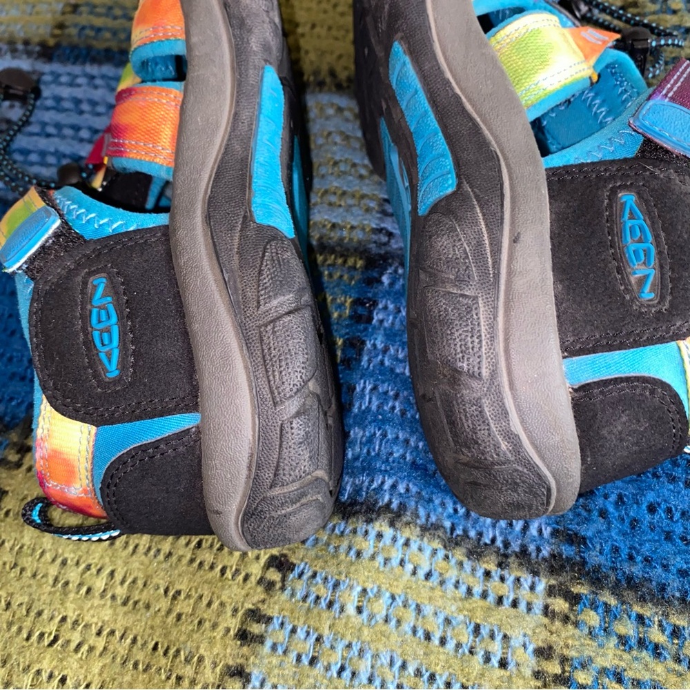 Bright Multicolor Keen Sandals Size Eu 37 US 5 - Picture 3 of 16